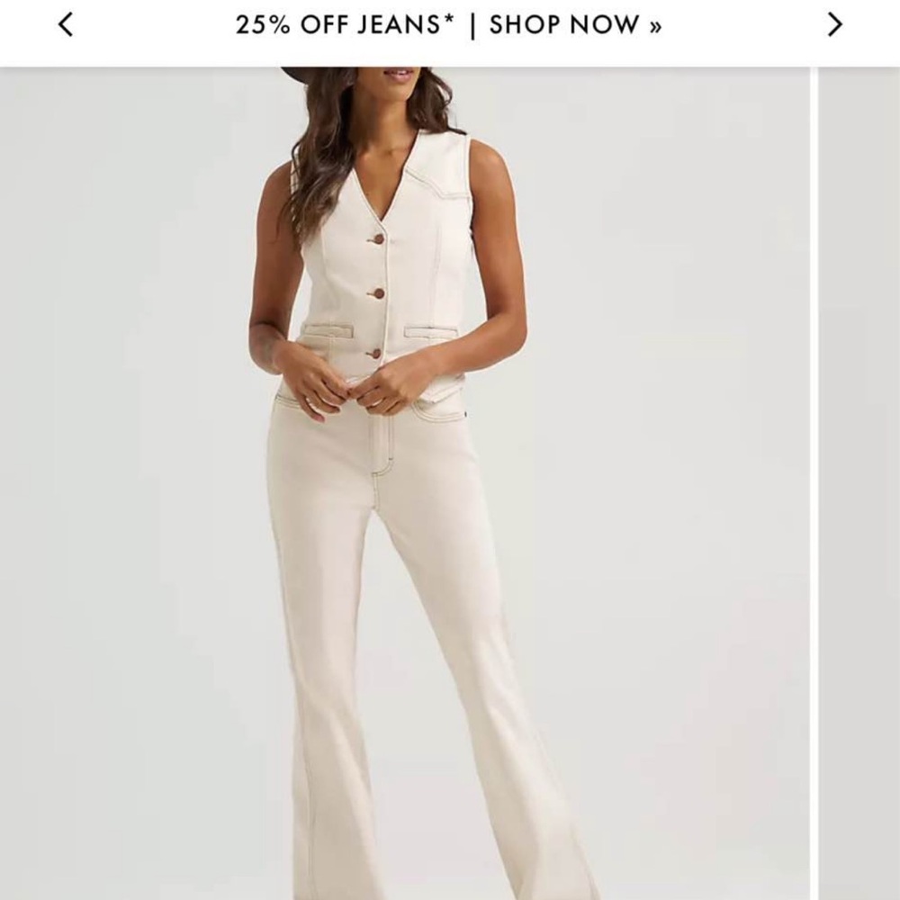 Wrangler Cream High-Rise Wide-Leg Jeans 27x32